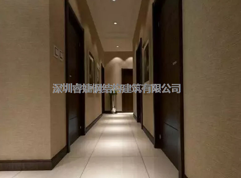睿婕鋼結構裝修：260平米現(xiàn)代簡約別墅，黑白色調(diào)一樣出眾(圖6)